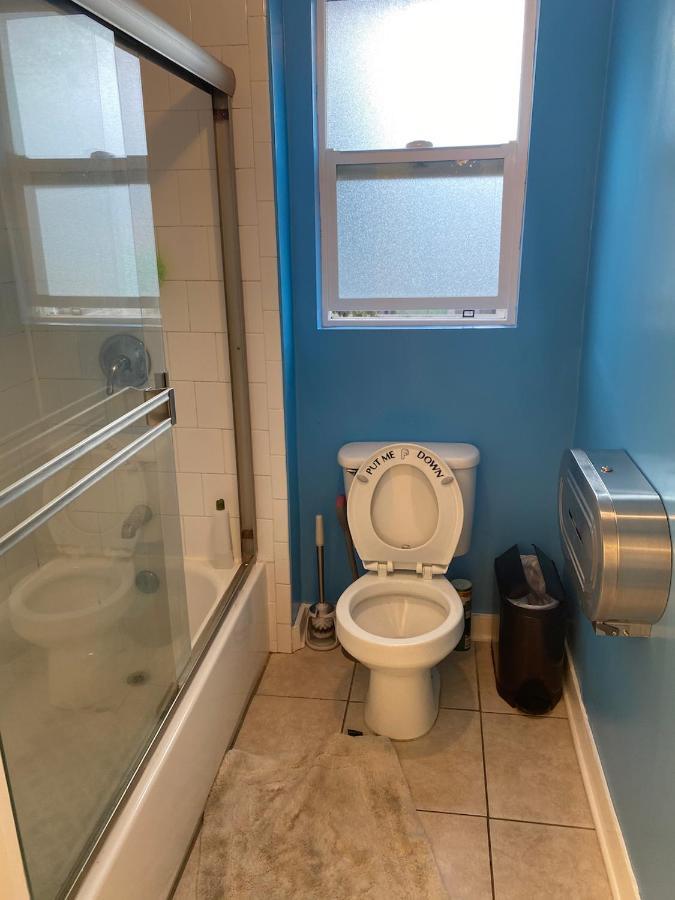 Small Private La Bedroom W Wifi - Private Fridge - Ac Near Usc - Exposition Park - Usc Memorial Coliseum - Banc Of California Bmo Stadium - Downtown Los Angeles Dtla - University Of Southern California Usc!!! Bagian luar foto