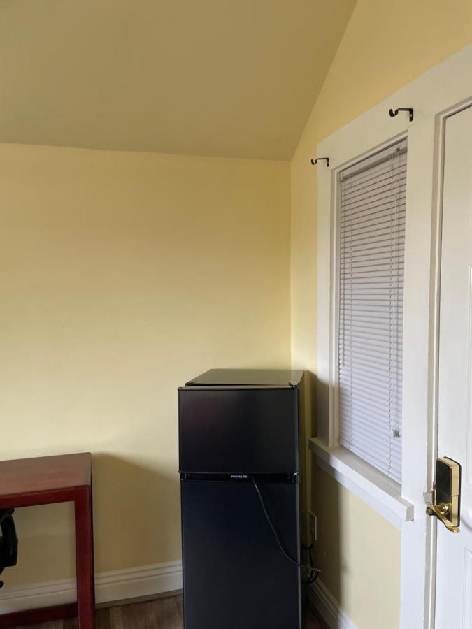 Small Private La Bedroom W Wifi - Private Fridge - Ac Near Usc - Exposition Park - Usc Memorial Coliseum - Banc Of California Bmo Stadium - Downtown Los Angeles Dtla - University Of Southern California Usc!!! Bagian luar foto