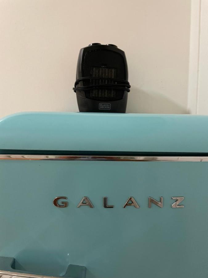 Small Private La Bedroom W Wifi - Private Fridge - Ac Near Usc - Exposition Park - Usc Memorial Coliseum - Banc Of California Bmo Stadium - Downtown Los Angeles Dtla - University Of Southern California Usc!!! Bagian luar foto