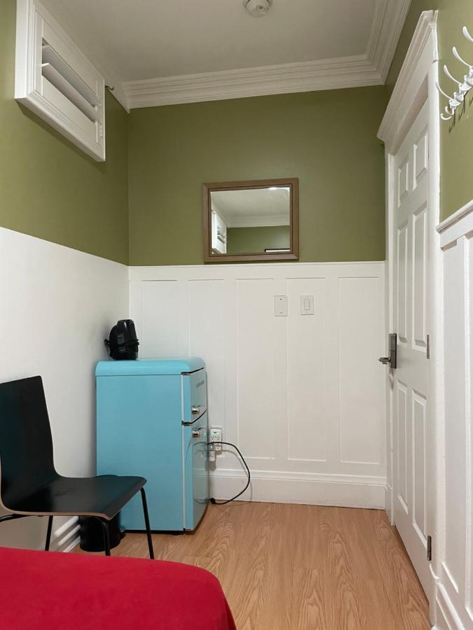 Small Private La Bedroom W Wifi - Private Fridge - Ac Near Usc - Exposition Park - Usc Memorial Coliseum - Banc Of California Bmo Stadium - Downtown Los Angeles Dtla - University Of Southern California Usc!!! Bagian luar foto
