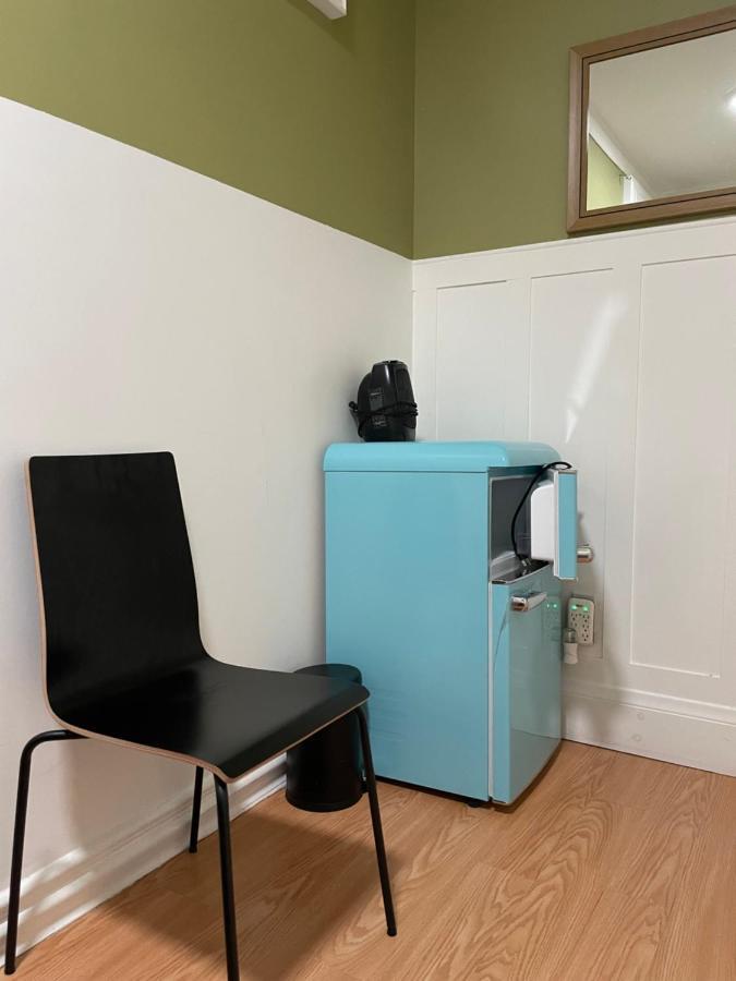 Small Private La Bedroom W Wifi - Private Fridge - Ac Near Usc - Exposition Park - Usc Memorial Coliseum - Banc Of California Bmo Stadium - Downtown Los Angeles Dtla - University Of Southern California Usc!!! Bagian luar foto