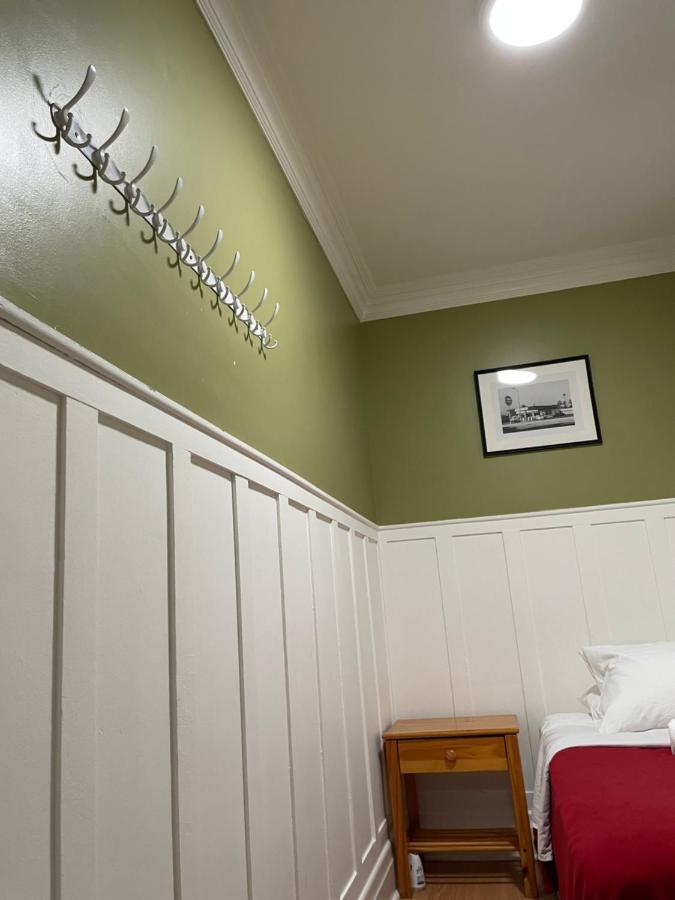 Small Private La Bedroom W Wifi - Private Fridge - Ac Near Usc - Exposition Park - Usc Memorial Coliseum - Banc Of California Bmo Stadium - Downtown Los Angeles Dtla - University Of Southern California Usc!!! Bagian luar foto